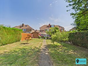 Garden/Rear - click for photo gallery